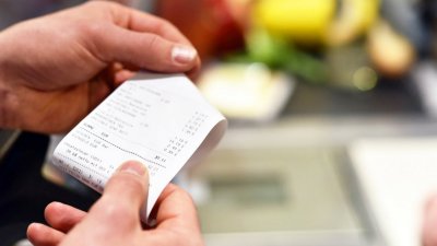 Удължават срока за изписване на цените в лева на касовите бонове с 1 месец