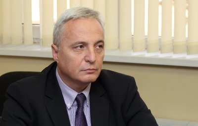 Бившият шеф на Сметната палата осъди Горица за 75 бона
