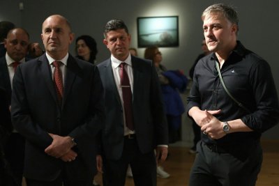 Мрежата изригна: Карамазов, защо снимаш и защитаваш убийци? Не е ли извратено?