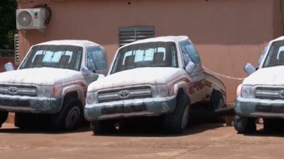 Не, не са детски батути: Ето за какво се използват надуваеми автомобили 