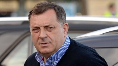 Босненската ЦИК прекрати президентския мандат на Милорад Додик 