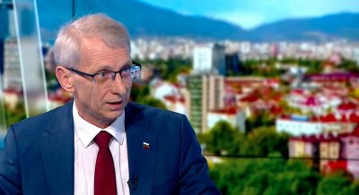 Николай Денков зове: Да закриваме държавата
