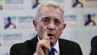 И така може: Осъдиха бивш колумбийски президент на 12 години домашен арест