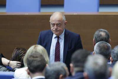 ДСБ алармира: Русия иска да открие консулство до щаба на Военноморските сили 