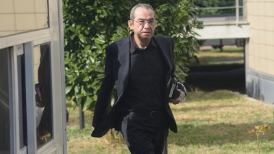 Жив е той, жив е: Пепи Еврото се оплака, че делото срещу него е зациклило