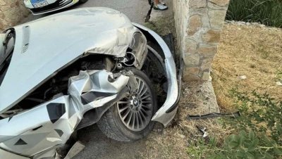 Над половин милион ще струва ремонтът на моста в Костинброд, затворен след дрифт