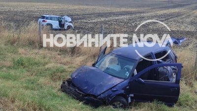 Две коли се удариха на АМ „Тракия”, две деца са в болница