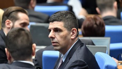 "Да, България" се среща с областни управители заради продажбата на 4400 държавни имота
