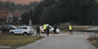 Катастрофа блокира път в Плевенско