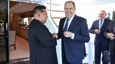 Ким Чен Ун пратил хиляди корейци да работят при нечовешки условия в Русия 