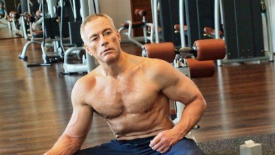 Жан-Клод Ван Дам претърпя операция на гърба