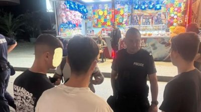 Родители, къде сте? Отрочетата ви вилнеят в късни доби по варненски кръчми