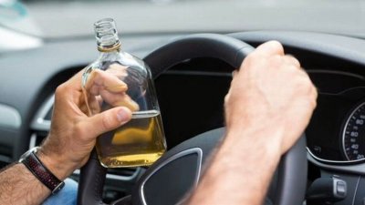 Шофьор отказа тест с дрегер, друг мъж даде вместо него кръв в лаборатория