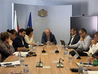 Часовете по творчески дисциплини в училищата по изкуства се запазват