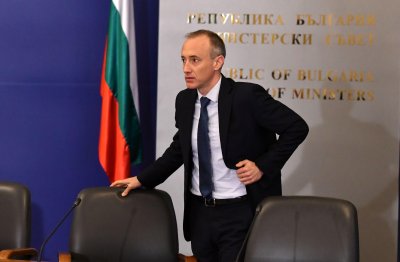 Няма да махат часовете по художествени и творчески дисциплини в специализираните училища