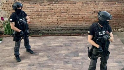 Гледат мярката на един от задържаните за трафик на наркотици 