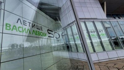 Оставиха в ареста мъж, подал неверен сигнал за взривно устройство на летището в София