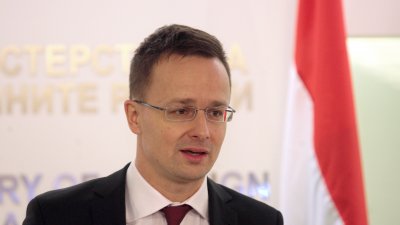 Украйна прекъсна доставката на руски петрол за Унгария