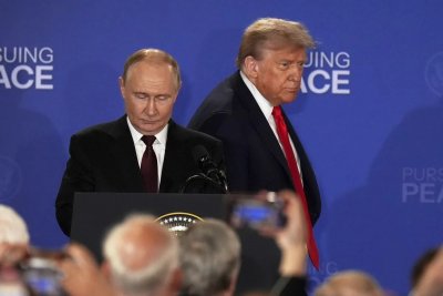 Как ало измамникът Володя изклати дъртата мумия Тръмп