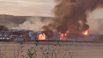 Пламнаха вагони с дизелово гориво в Хасковско 