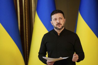 Зеленски: Украйна търси 1 млрд. долара месечно за закупуване на оръжия от САЩ