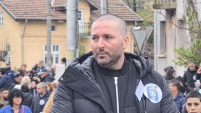 Бащата на Сияна: Убиват ни децата, а полицаите мерят само скорост