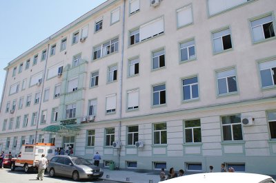 Над 100 души деца и възрастни се натровиха