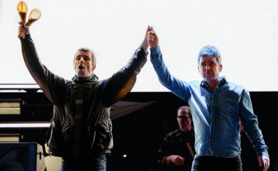 Oasis се завърнаха в Северна Америка след 16 години