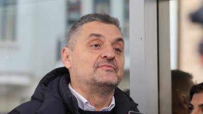 Кирил Добрев: 42 от 144 атракционни влакчета са минали през проверка