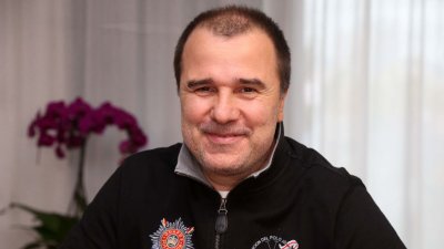 Цветомир Найденов: Корумпета, чурят ли ви главетата?