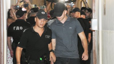Гняв народен, гняв Божи: Връщат в килията 18-годишния Никола, помел шестима с АТВ в Слънчев бряг