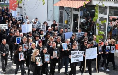 Родители се събраха в Кочани, за да почетат мъртвите си деца