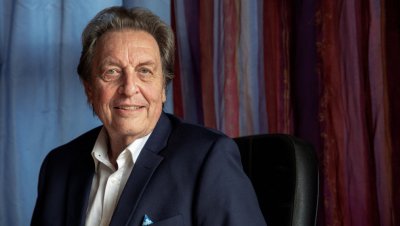 Бащата на Мъск: Путин е изключителен държавник, а Зеленски - корумпиран диктатор