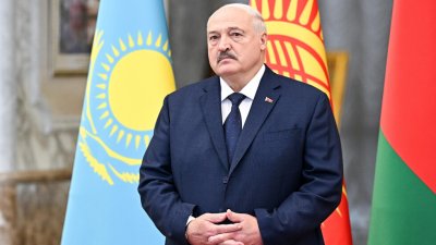 Белград осъмна с билбордове за рождения ден на Лукашенко