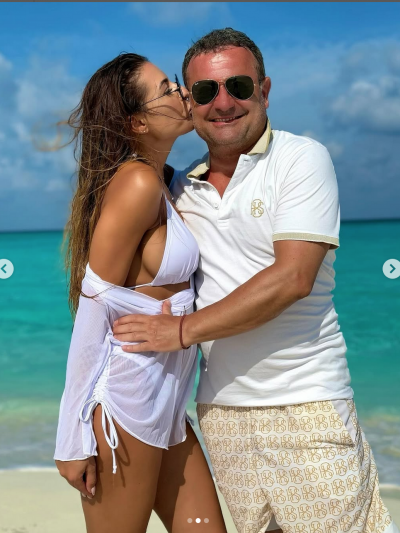 Димитър Рачков и половинката му Виктория Кузманова се отдадоха на