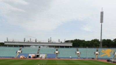 Стадион-разпродаден: Над 40 000 души ще подкрепят България срещу европейския шампион