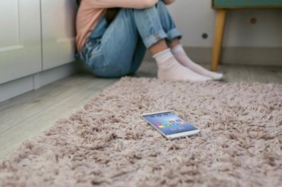 Учителят, задържан за сексуални отношения с 13-годишно момиче, застава пред съда
