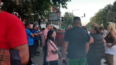 Размирици в Ботевград! Некачествена дрога уби ром от махалата