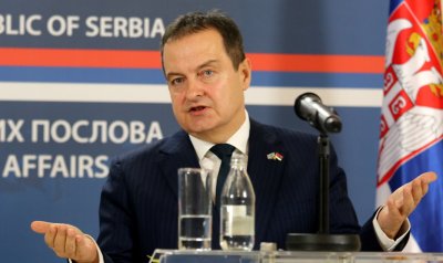 Сръбският вътрешен министър получи писмо с три куршума