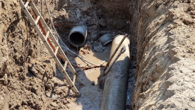 Водата ни изтича в канала! 80% от водопроводите са трагични