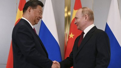 Путин е на необичайно дълго посещение в Китай