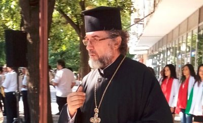 Отец Славчо Проданов: В зло време живеем, всеки ден разпъваме Христос