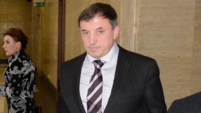 ФБР с призъв към Епъл: Отключете айфона на Алексей Петров