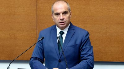 Караджов: В края на година ще липсват 70 вагона за покриване графика на БДЖ 