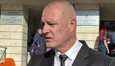 Гамените пребили полицейския шеф пред очите на 6-годишно дете