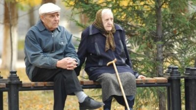 Врътка с пенсиите на 90 хиляди души