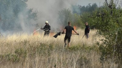 Три кюстендилски села са в пламъци 