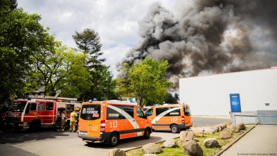 Палеж в Берлин остави 50 000 домове без ток