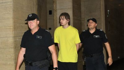 Пуснаха от ареста Петър, подпалил кв. "Кръстова вада"