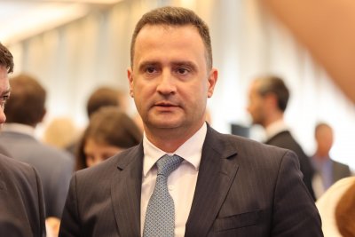 Вето: Компании от Русия и Беларус няма да притежават стратегически обекти у нас